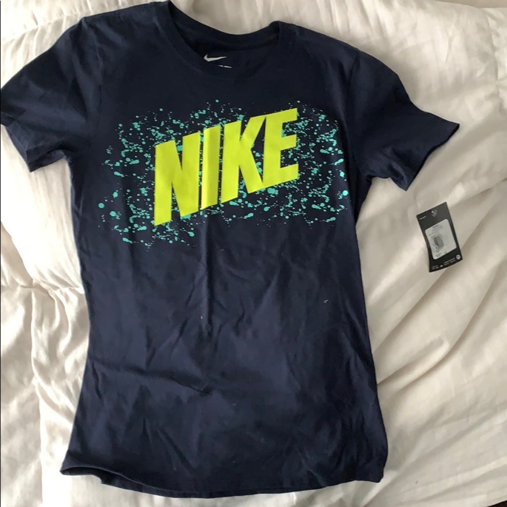 Women’s Nike tee